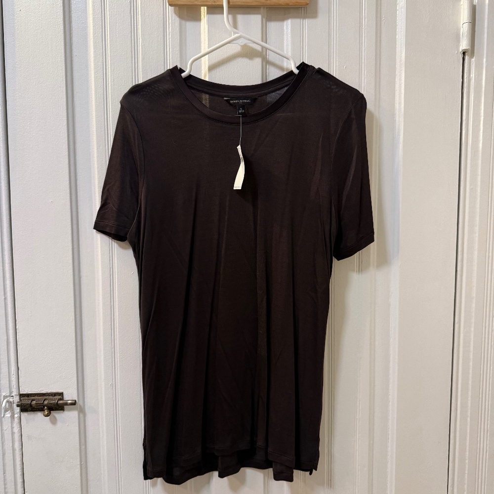 NWT Banana Republic Factory tee